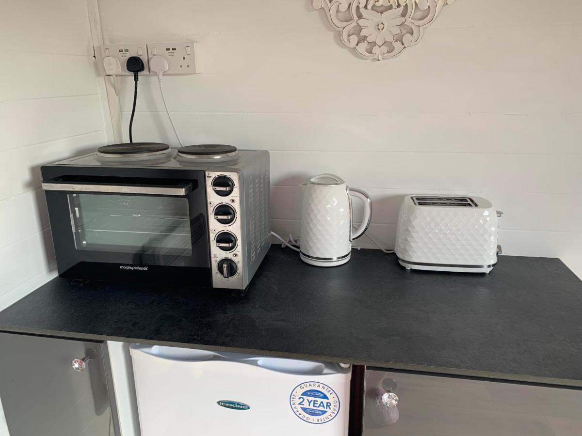 Dolafon Farm Luxury Glamping Cabin With Hot Tub St Asaph Luaran gambar