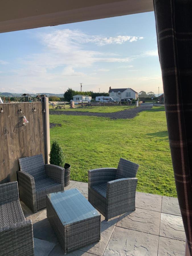 Dolafon Farm Luxury Glamping Cabin With Hot Tub St Asaph Luaran gambar