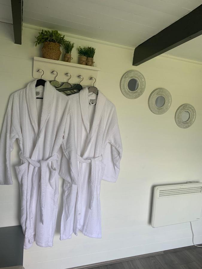Dolafon Farm Luxury Glamping Cabin With Hot Tub St Asaph Luaran gambar