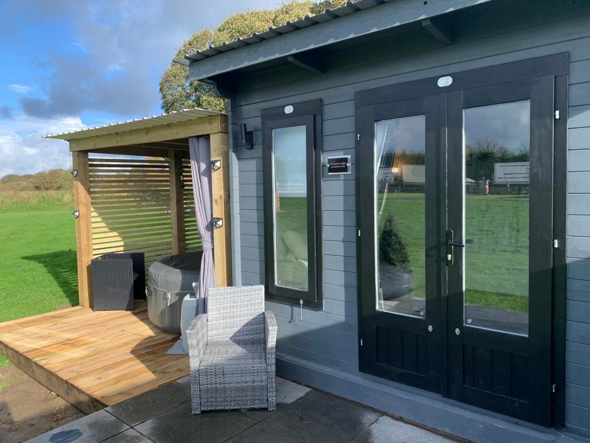 Dolafon Farm Luxury Glamping Cabin With Hot Tub St Asaph Luaran gambar