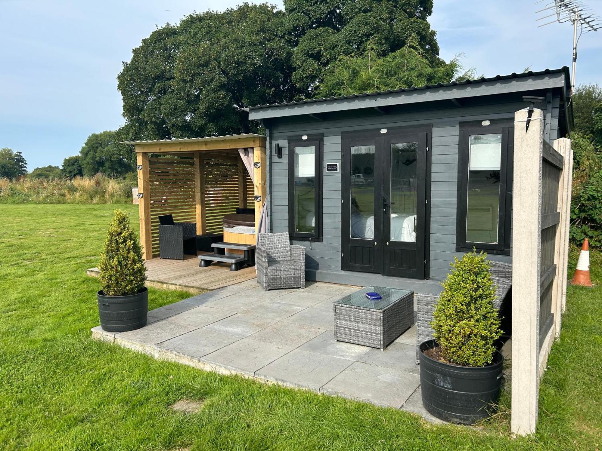 Dolafon Farm Luxury Glamping Cabin With Hot Tub St Asaph Luaran gambar